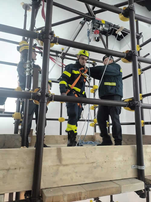 Formazione per soccorso in quota