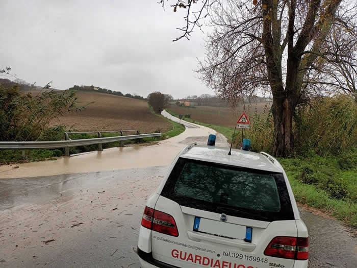 Mezzo di soccorso per maltempo